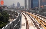 Dân Hà Nội ngỡ ngàng thấy tàu công trình chạy thử trên đường sắt Cát Linh - Hà Đông